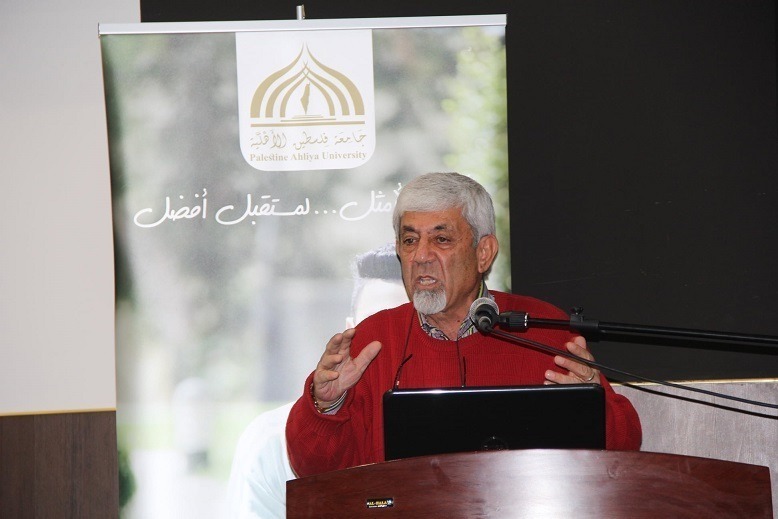 جامعة فلسطين الاهلية تعقد نشاط تطوير اكاديمي جامعة فلسطين الاهلية تعقد نشاط تطوير اكاديمي