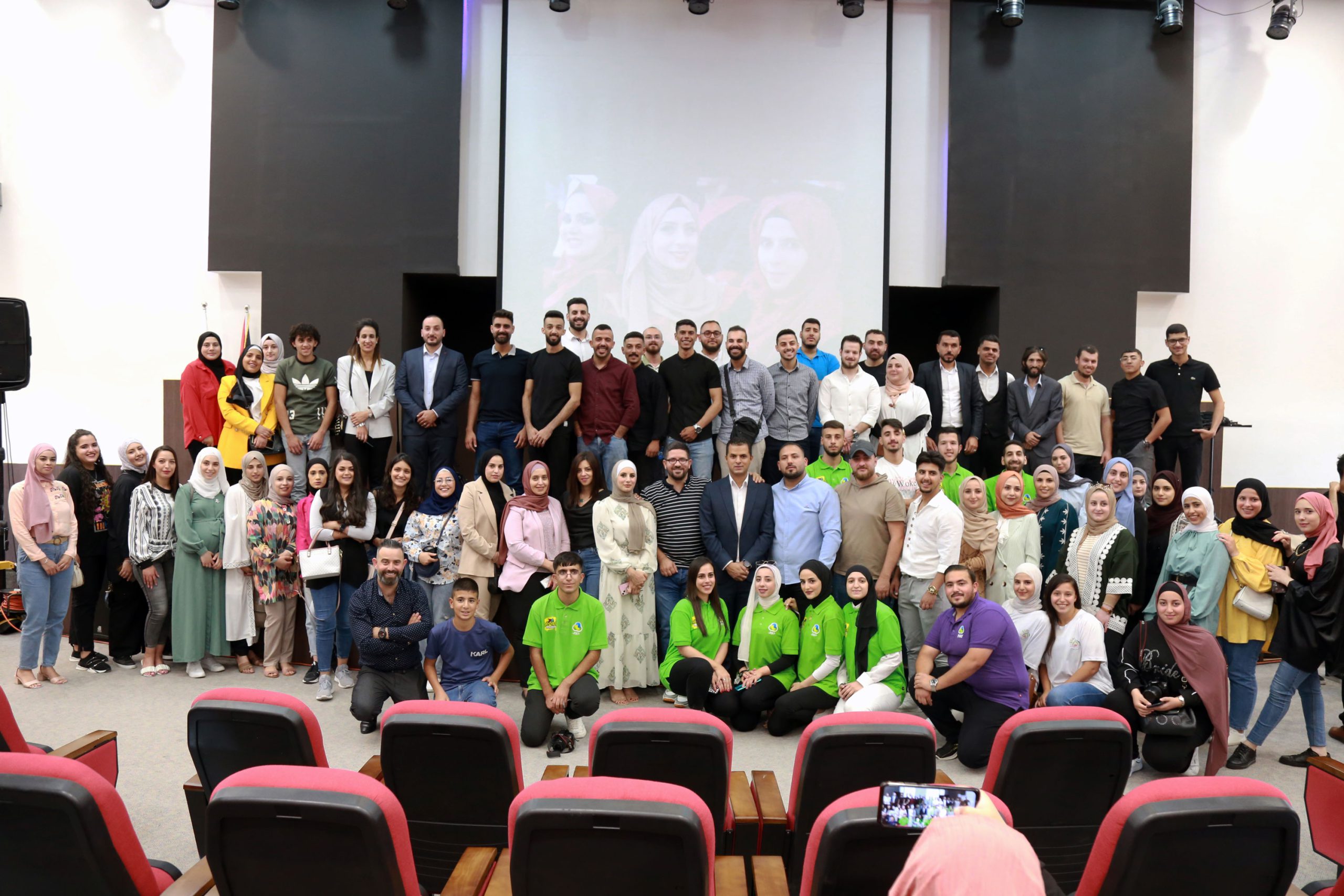 إطلاق رابطة خريجين جامعة فلسطين الأهلية إطلاق رابطة خريجين جامعة فلسطين الأهلية