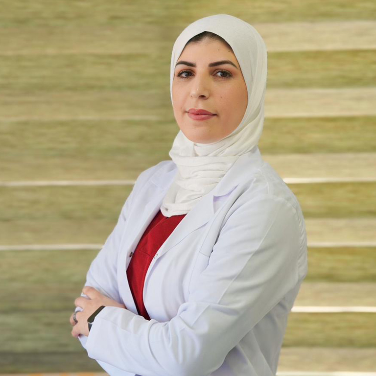 هلا مناصرة .. على درب النجاح