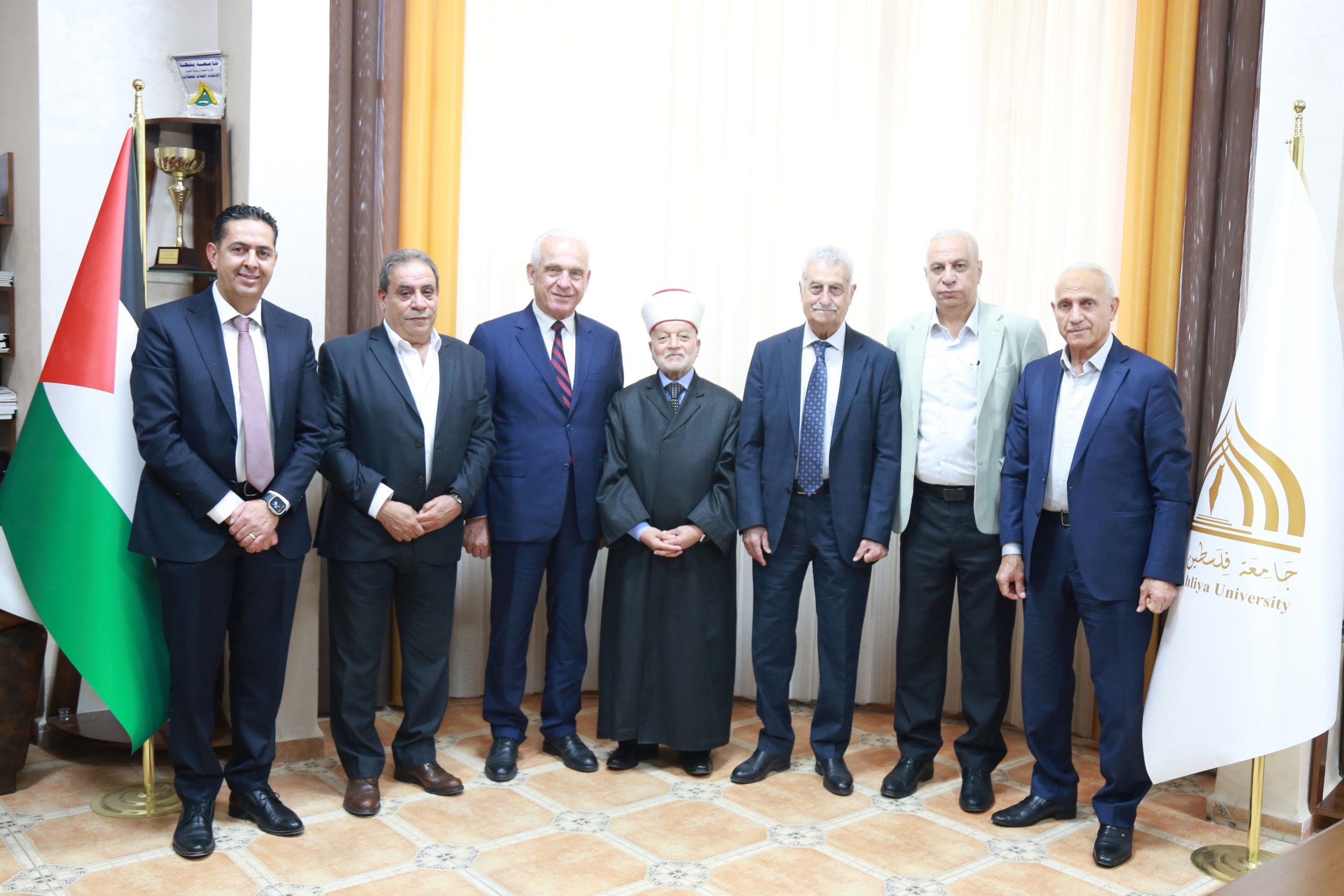اجتماع مجلس أمناء جامعة فلسطين الأهلية اجتماع مجلس أمناء جامعة فلسطين الأهلية