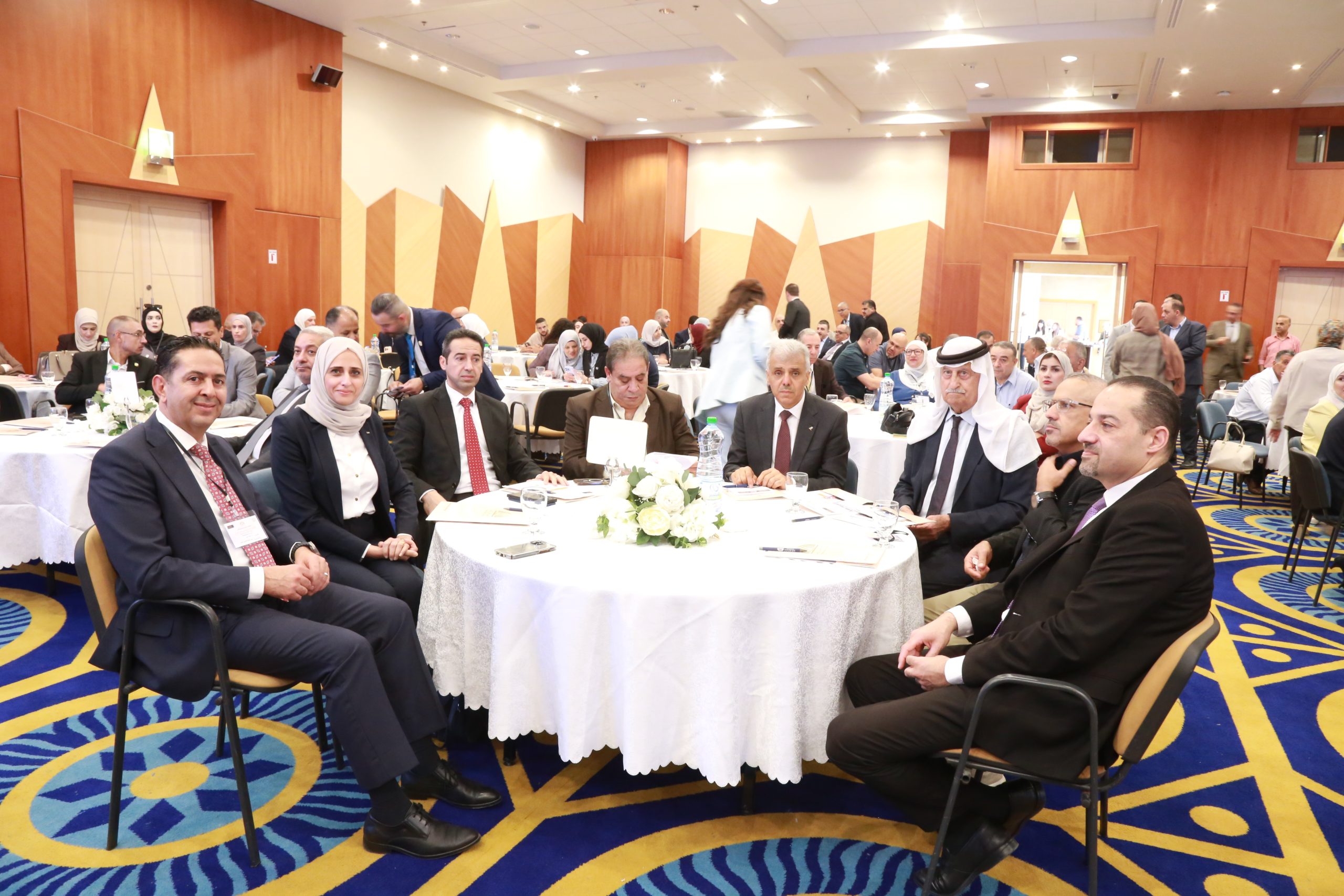 برعاية الوزير برهم، جامعة فلسطين الأهلية تطلق أعمال المؤتمر الدولي الثاني بعنوان “التعليم من أجل الابتكار في العصر الرقمي: تعزيز ثقافة انتاج المعرفة” برعاية الوزير برهم، جامعة فلسطين الأهلية تطلق أعمال المؤتمر الدولي الثاني بعنوان “التعليم من أجل الابتكار في العصر الرقمي: تعزيز ثقافة انتاج المعرفة”